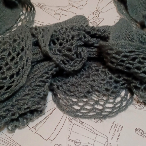 Scarf - Picture 2 of 3